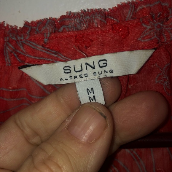 Red Sleeveless Sung Top with Floral Design. Ruffled neck,tie - at front preloved - Picture 2 of 7